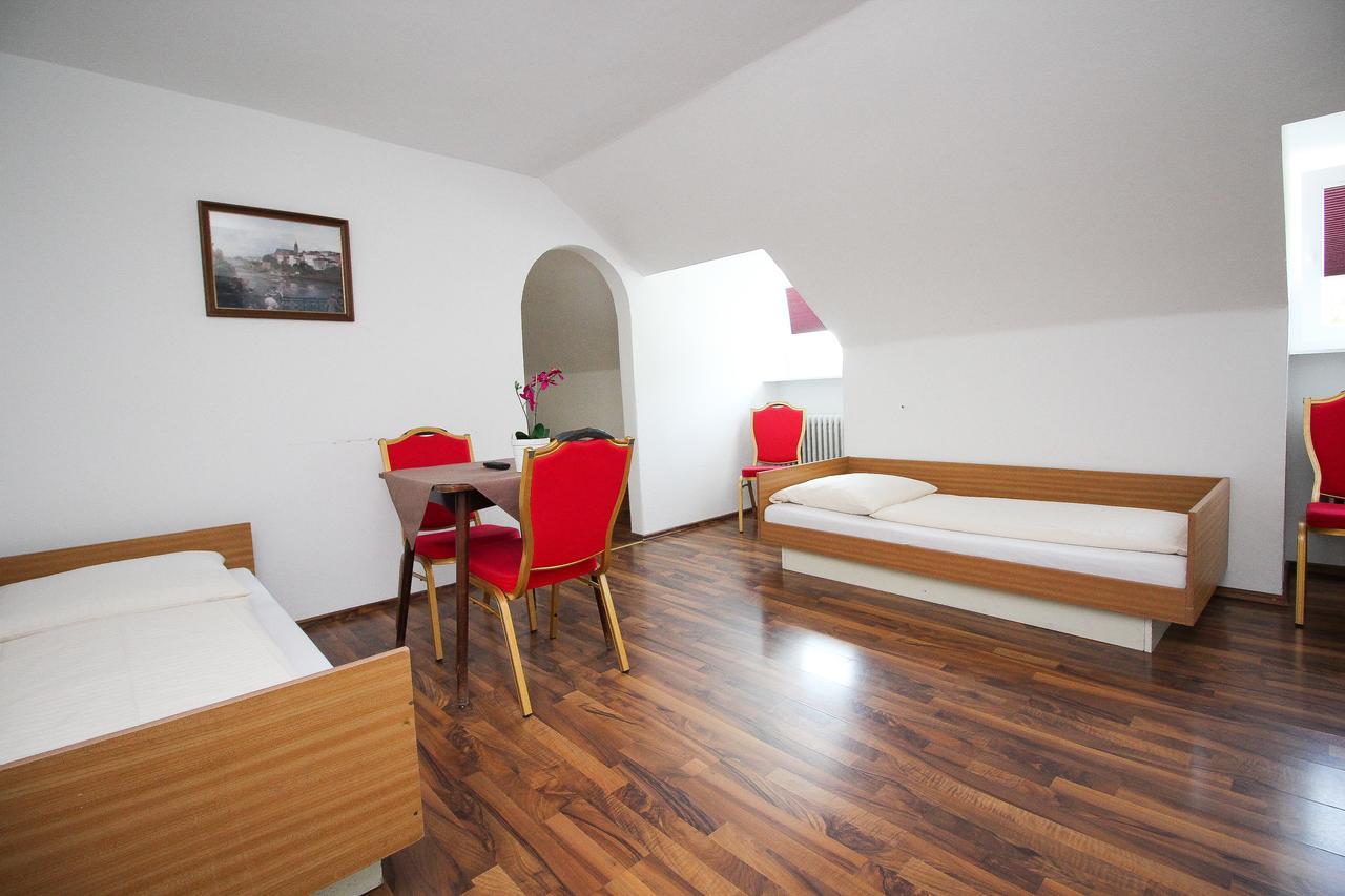 Hotel Olympia Мюнхен Экстерьер фото