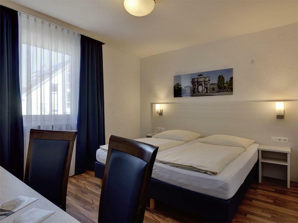Hotel Olympia Мюнхен Экстерьер фото